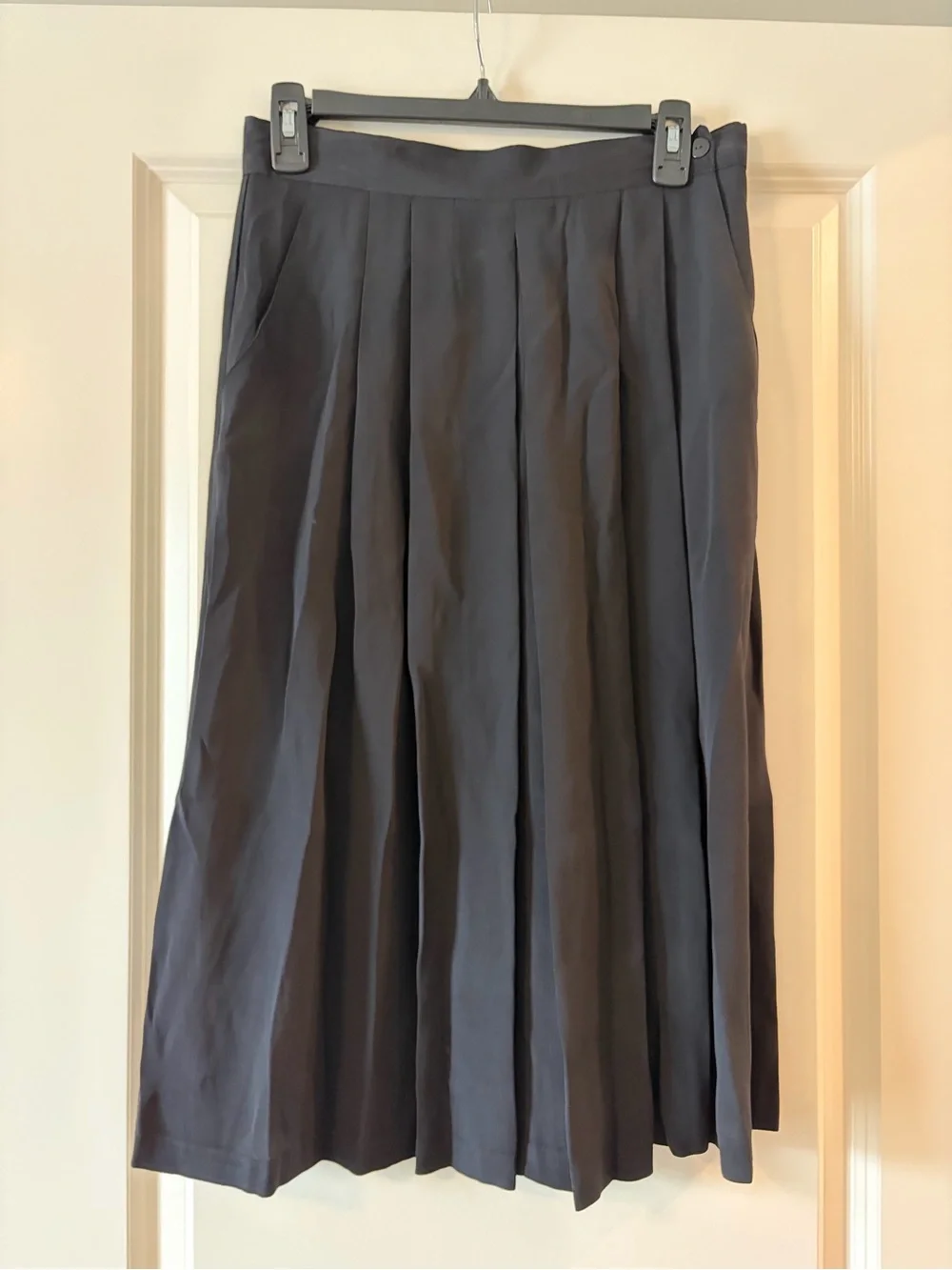 VINTAGE Diversity Petite Black A-Line Flowy Skirt